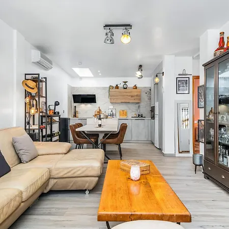 Casa Nora Villacosta